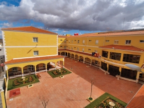 Varios