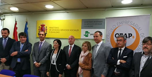 Miembros de CEAPS en la inauguración