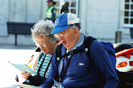 Turista de la tercera edad